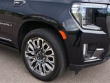 Used 2023 GMC Yukon XL Denali Ultimate image 5