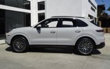 Used 2023 Porsche Cayenne Platinum Edition image 3