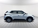 New 2025 Hyundai Venue SE image 4