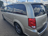 Used 2016 Dodge Grand Caravan SXT image 3