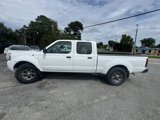 Used 2003 Nissan Frontier XE image 3
