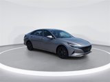 Used 2023 Hyundai Elantra SEL image 2