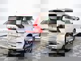 Certified 2023 Volvo XC60 B5 Plus image 5