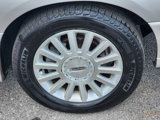 Used 2004 Lincoln Town Car Signature image 4