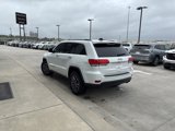 Used 2019 Jeep Grand Cherokee Limited image 4
