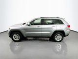 Used 2019 Jeep Grand Cherokee Laredo image 4