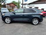 Used 2022 Ford Edge Titanium image 2