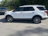 Used 2014 Ford Explorer XLT w/ Equipment Group 202A image 2