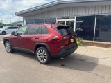 Used 2021 Toyota RAV4 XLE Premium image 3