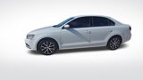 Used 2018 Volkswagen Jetta SE image 2