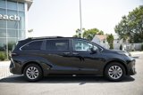 Used 2024 Toyota Sienna XLE image 3