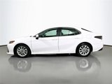 Used 2022 Toyota Camry LE image 4
