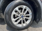Used 2021 Ford Escape SE image 2
