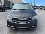 Used 2016 Chrysler Town & Country Touring image 2