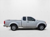 Used 2017 Nissan Frontier SV image 4