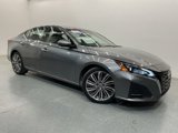 Used 2023 Nissan Altima 2.5 SL image 2