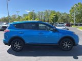 Used 2018 Toyota RAV4 SE image 4