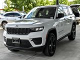 Used 2022 Jeep Grand Cherokee Altitude image 3