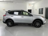 Used 2018 Toyota RAV4 SE image 2