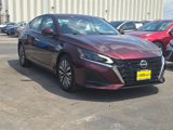Used 2024 Nissan Altima 2.5 SV w/ SV Premium Package image 3