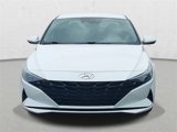 Used 2022 Hyundai Elantra SEL w/ Preferred Accessory Package image 2
