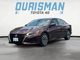 Used 2023 Nissan Altima 2.5 SV image 2