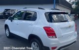 Used 2021 Chevrolet Trax LT w/ Premium Seat Package image 3