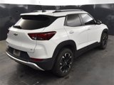 Used 2021 Chevrolet TrailBlazer LT w/ Premium Seating Package image 3