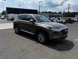 Used 2020 Hyundai Santa Fe SE image 2