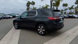 Used 2021 Chevrolet Traverse LT w/ LT Premium Package image 6