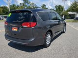 Used 2018 Chrysler Pacifica Touring-L image 4