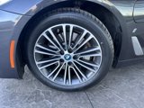 Used 2019 BMW 530e w/ Convenience Package image 5