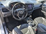 Used 2019 Jeep Cherokee Overland image 6