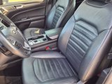 Used 2017 Ford Fusion SE w/ Fusion SE Technology Package image 3
