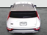 Used 2023 Kia Niro LX image 3