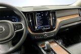 Certified 2022 Volvo XC60 B5 Momentum image 6