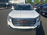 Used 2023 GMC Terrain SLT image 3