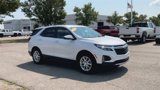 Used 2023 Chevrolet Equinox LT image 2