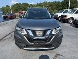 Used 2017 Nissan Rogue SV image 2