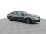 Used 2017 Nissan Altima 2.5 SL w/ Moonroof Package image 2