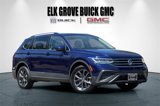 Used 2022 Volkswagen Tiguan SE image 2