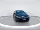 Used 2015 Toyota Camry SE image 3