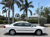 Used 2001 Ford Taurus SE image 4