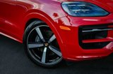 Used 2024 Porsche Cayenne Coupe image 3