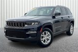 Used 2023 Jeep Grand Cherokee Limited w/ Luxury Tech Group II image 2