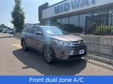 Used 2019 Toyota Highlander XLE image 3