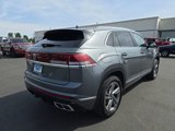 Used 2024 Volkswagen Atlas Cross Sport SEL R-Line image 4