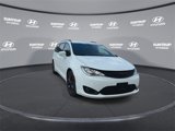 Used 2020 Chrysler Pacifica Touring-L w/ Advanced Safetytec Group image 3