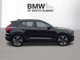 Used 2023 Volvo XC40 B5 Plus w/ Driver Assist Package image 3
