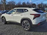 New 2025 Chevrolet Trax RS w/ Sunroof Package image 5